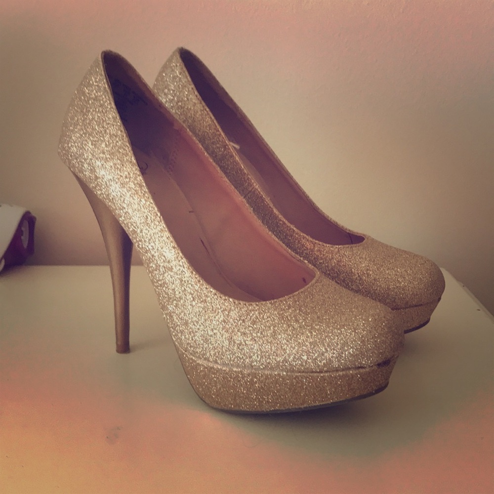 Sparky Gold 5 inch heels